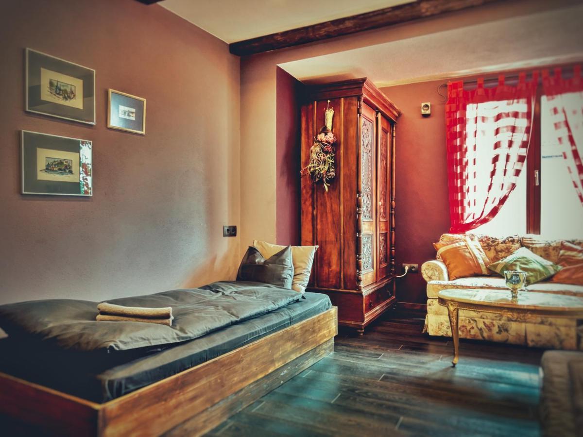 Тhe Bohemian Lodge-Entire House With Sauna Veliko Tărnovo Esterno foto