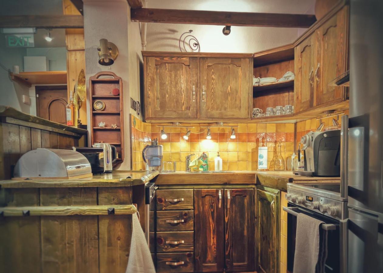 Тhe Bohemian Lodge-Entire House With Sauna Veliko Tărnovo Esterno foto