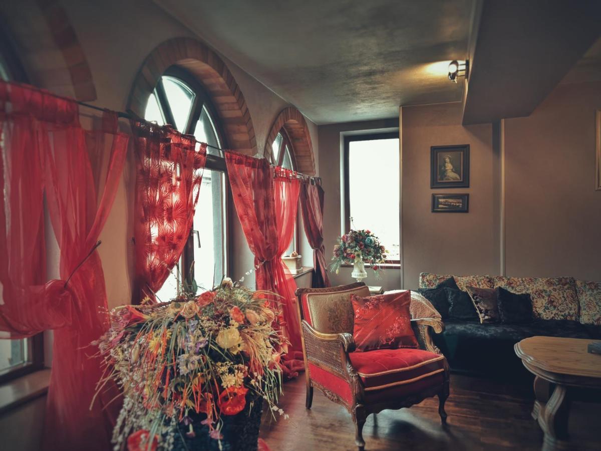 Тhe Bohemian Lodge-Entire House With Sauna Veliko Tărnovo Esterno foto